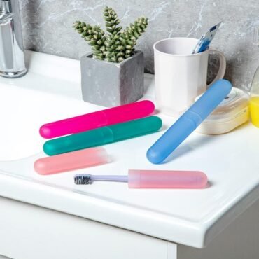 Toothbrush Travel Container – Pack of 4 (Multicolor)