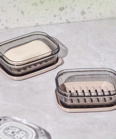 SUPRO Travel Soap Holder with Lid – Cream/Transparent